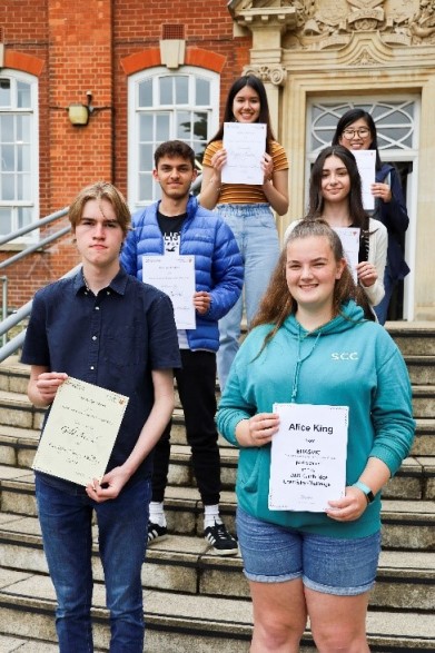 BHASVIC students scoop Cambridge Chemistry Challenge certificates!
