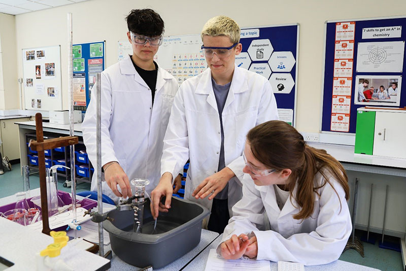 Josh, Max and Isobel collect some gas! 